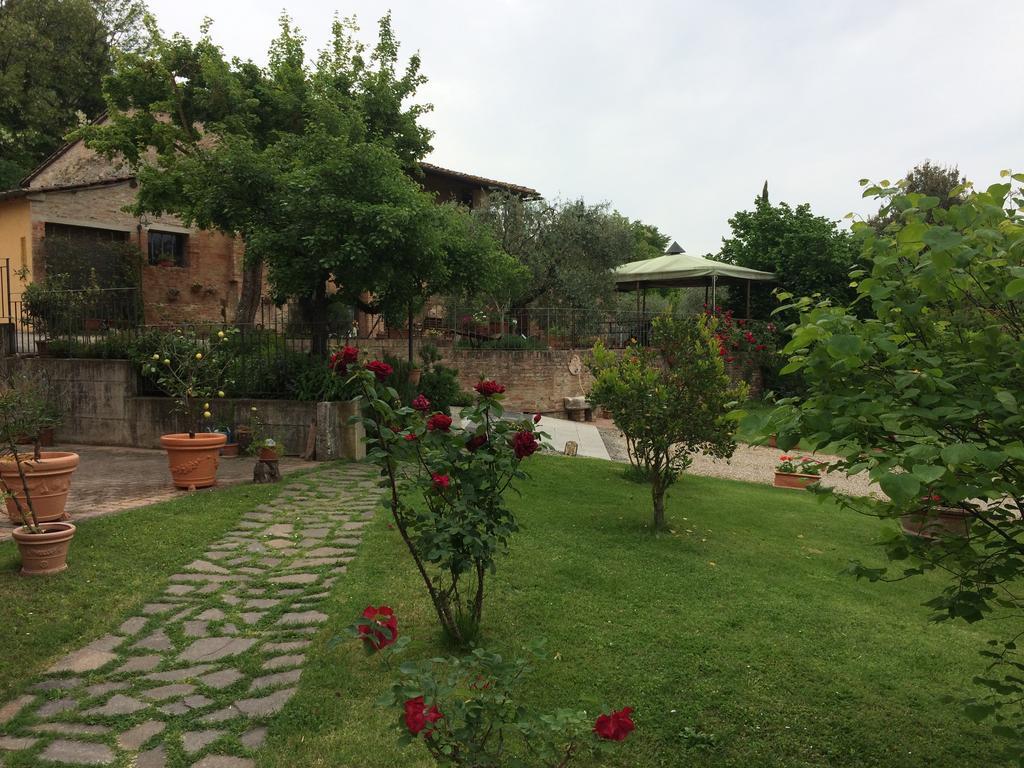 Podere Il Pero Siena Exteriör bild