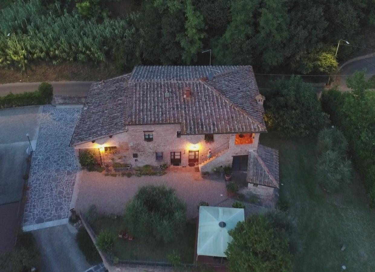 Podere Il Pero Siena Exteriör bild
